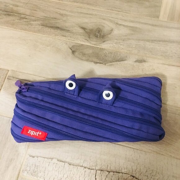 ZIPIT Wildlings Purple Nylon Unravelling Zipper Pencil Case White Teeth & Eyes - Picture 3 of 6